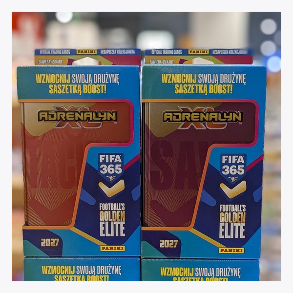 Megapuszki kolekcjonera Panini FIFA 365 Adrenalyn XL 2027 w kolorowych obwolutach